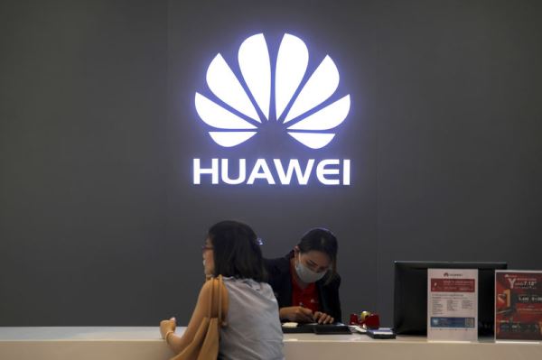 Huawei под ударом: Байден раскручивает торговую войну с Китаем